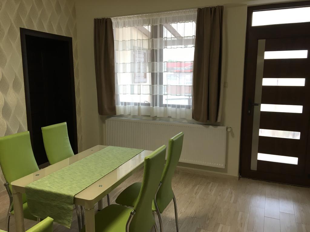 Kristály apartmanok Kisvárda Exterior foto